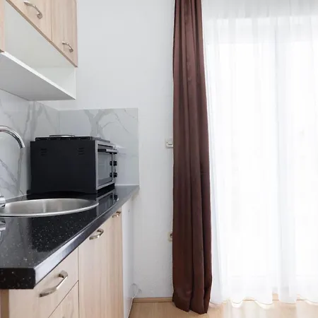 Ana Apartment