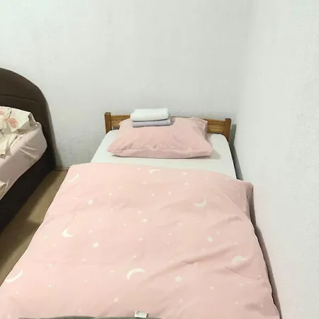 Ana Apartment *